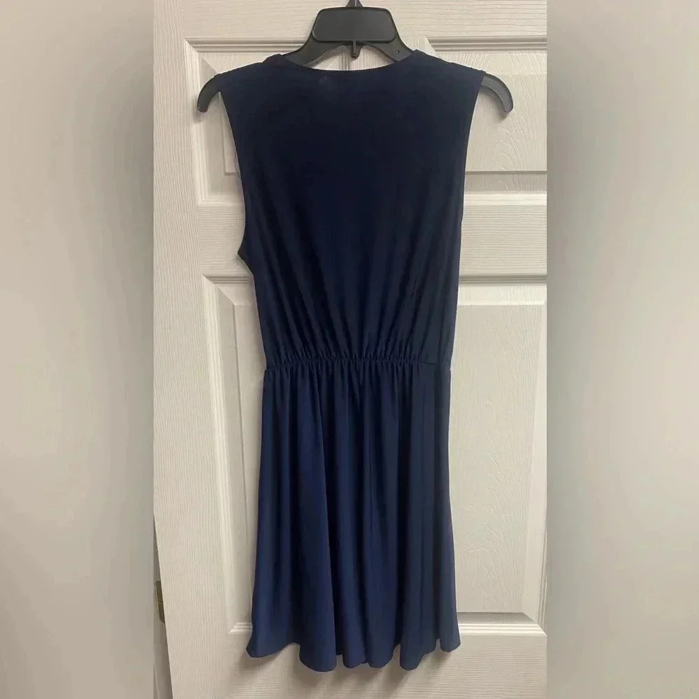 Annalee + Hope Navy Sleeveless Wrap Dress Size Medium. - Picture 4 of 4